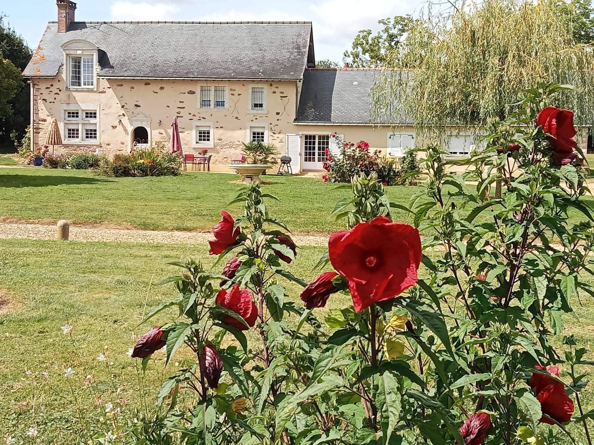 Bed and Breakfast La Haye Georget Feneu Exteriér fotografie